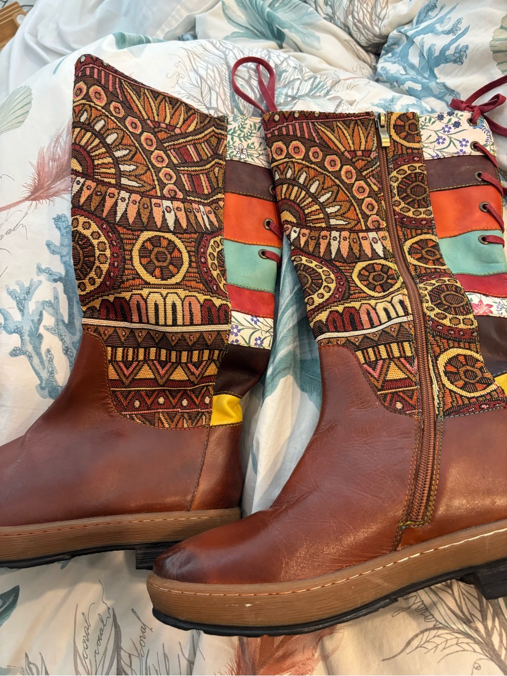 Patchwork Boots from Socofy ZIP UP